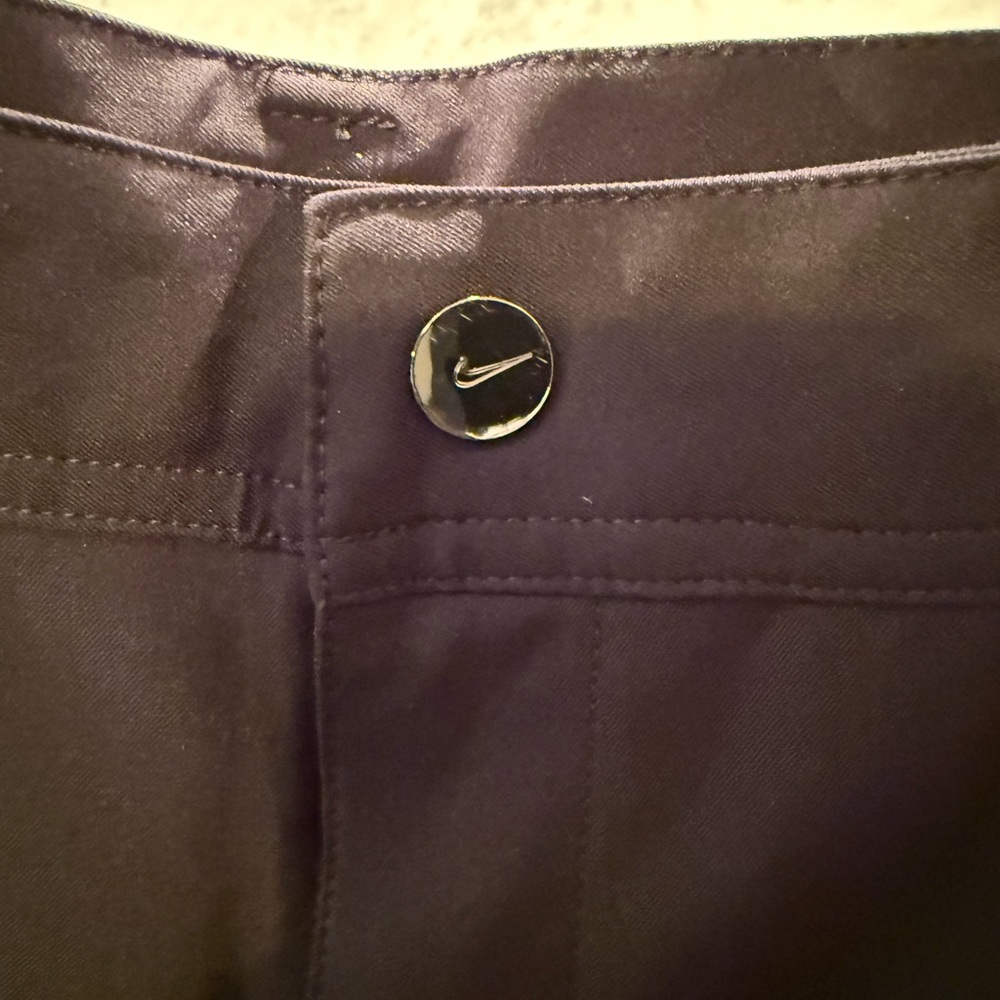 Like New Nike Golf Boys Black Long Dri-Fit Pants Size Medium Retails $68 - Picture 3 of 8